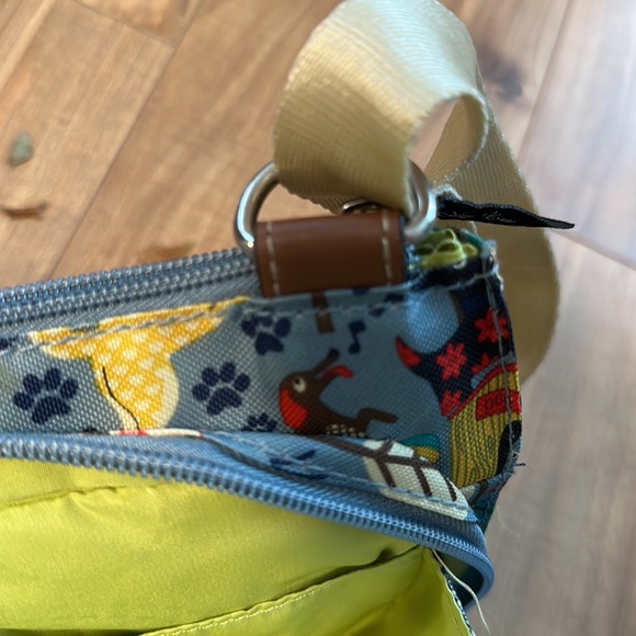 Lily Bloom purse with multiple pockets and adjustable strap - Picture 9 of 12